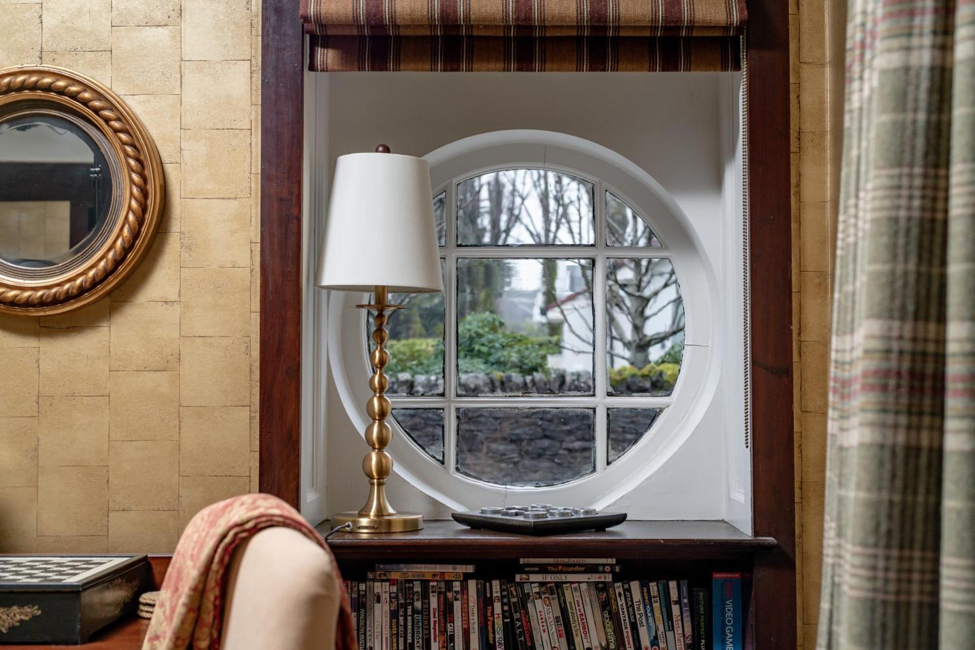 Unique Arts & Crafts Home In Auchterarder Luaran gambar